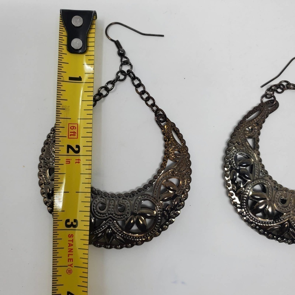 Chandelier Drop Textured Oval Earring 90's Inspired Fashion - Picture 4 of 5